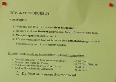Aushang in einer Bildungsstätte Aushang in einer Bildungsstätte